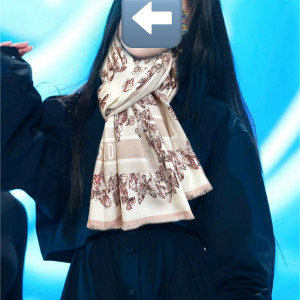 DIOR 나비 꽃 패턴 양면 스카프