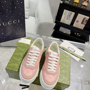 GUCCI 화이트 스니커즈