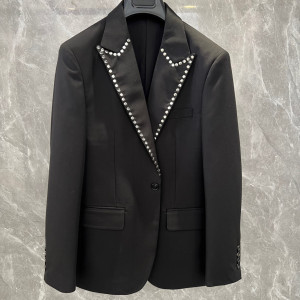 MQ 핸드메이드 리벳 블랙 수트 재킷
