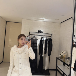 화이트 트위드 더블 재킷